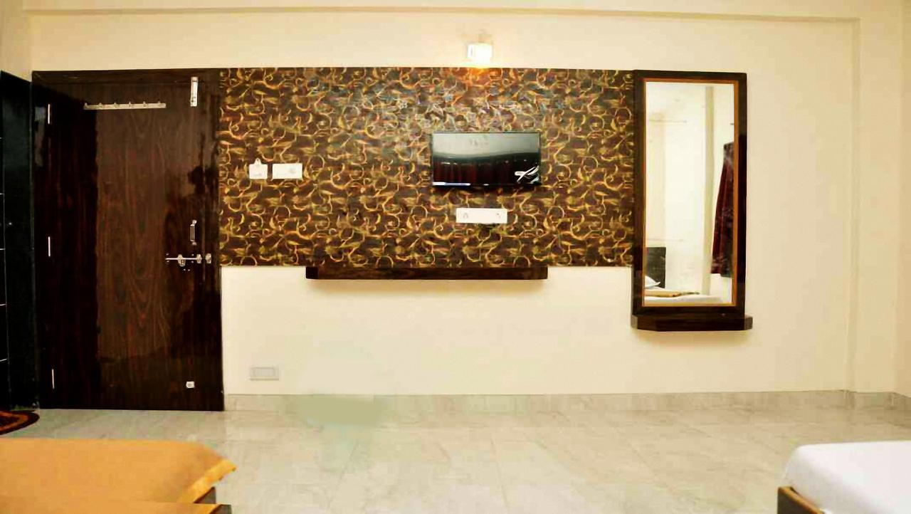 Sai Rajaram Palace シルディ エクステリア 写真